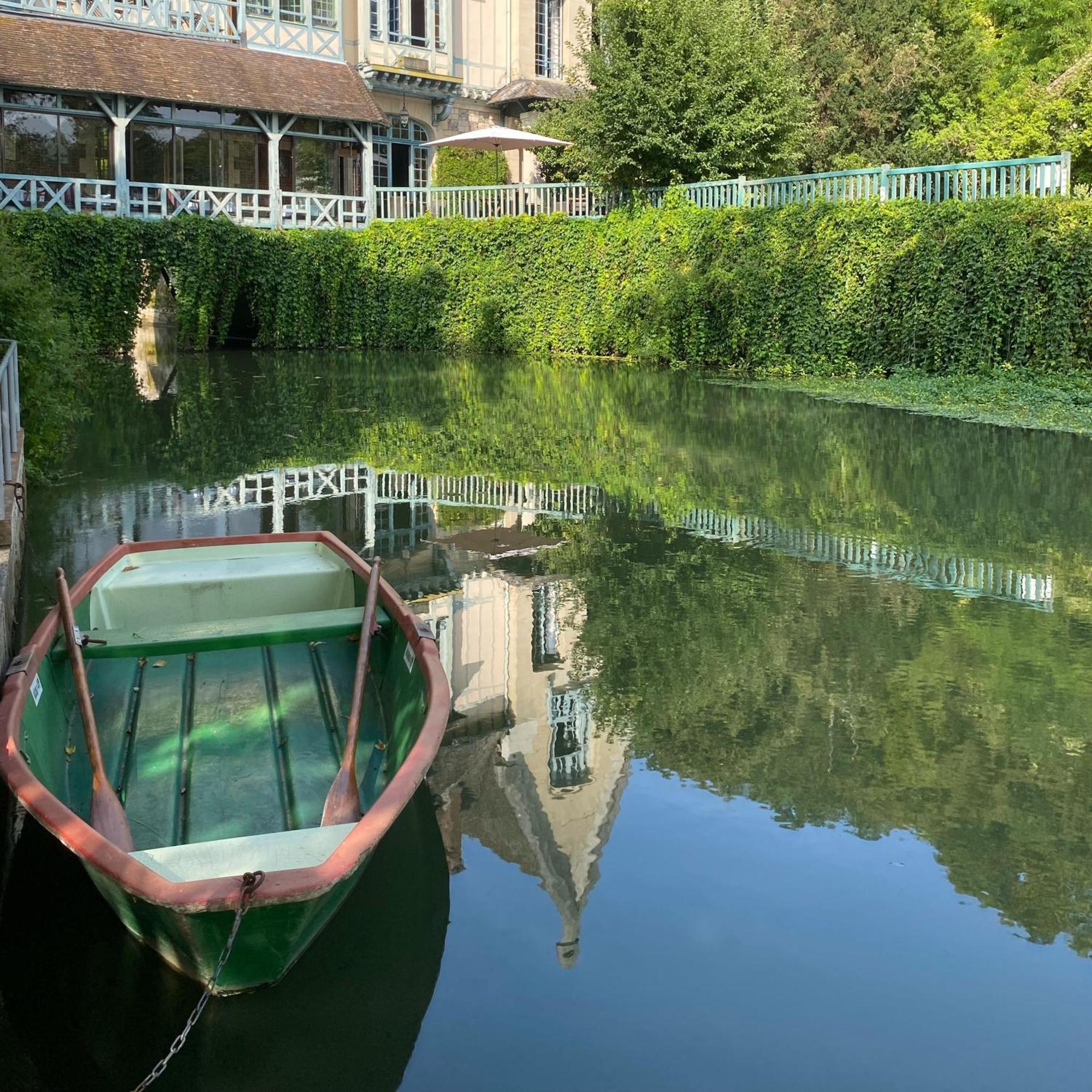 Le Moulin De Connelles Hotell Exteriör bild
